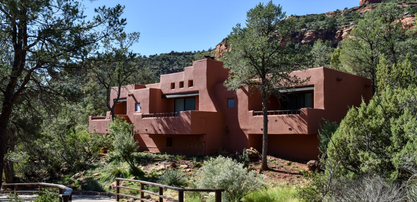 KHaydenEnchantmentCasita_web-1440x700