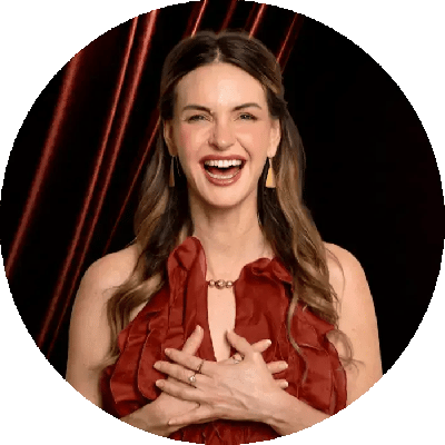 layla-magnetic-laughing
